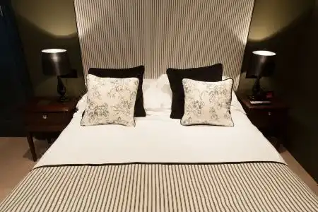 No. 11 Boutique & Brasserie - 51
