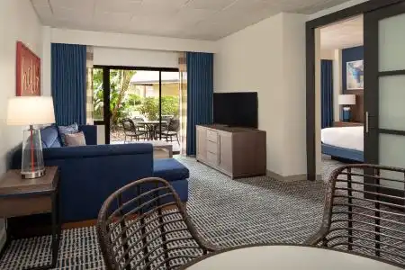 DoubleTree Suites by Hilton Orlando at Disney Springs - 28