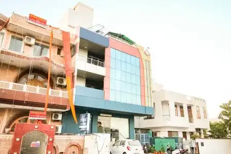 Capital O 69758 The Bellefin - 1