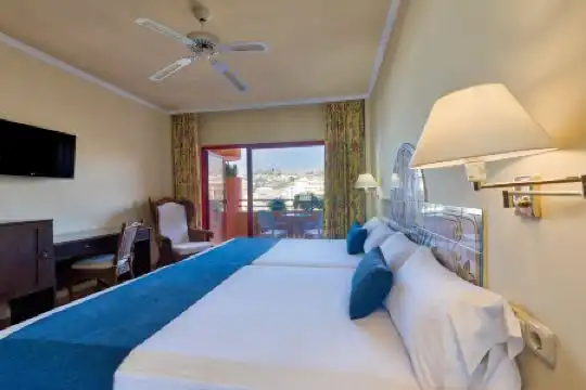 Almuñecar Playa Spa - 40