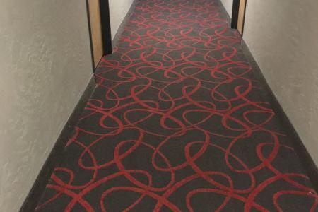 Super 8 by Wyndham Portland Airport - 8