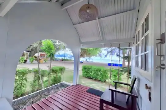 p.a.n. Beach Bungalows - 8
