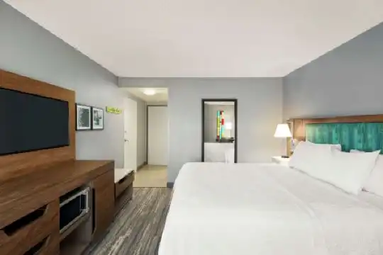 Hampton Inn & Suites Fort Lauderdale Airport - 122