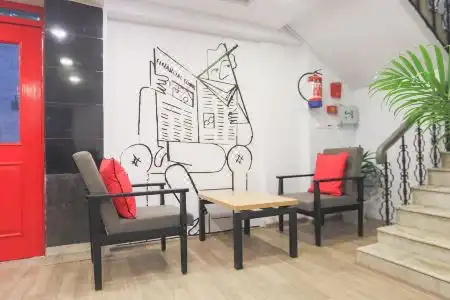 Vaccinated Staff - Capital O 72249 Saravana Boutique Inn - 3