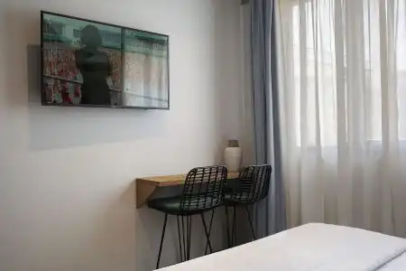 Magenta Luxury Suites - 19