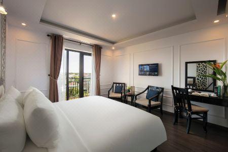 Golden Holiday & Spa - 8