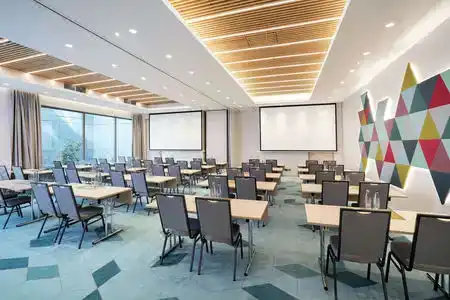 Hilton Garden Inn Budapest City Centre - 6
