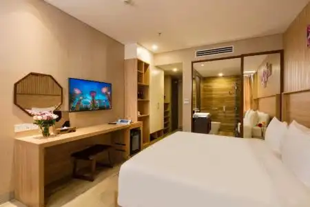 EMERALD BAY & SPA - 46