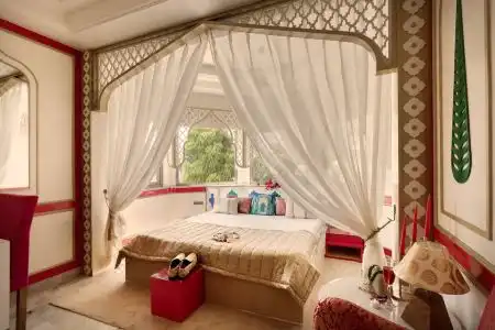 Sarang Palace - Boutique Stays & Candlelight Dining - 8