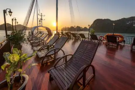 Le Theatre Cruises - Wonder on Lan Ha Bay - 9