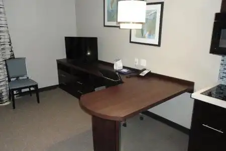 MainStay Suites - 38
