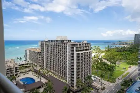 Embassy Suites by Hilton Waikiki Beach Walk - 21