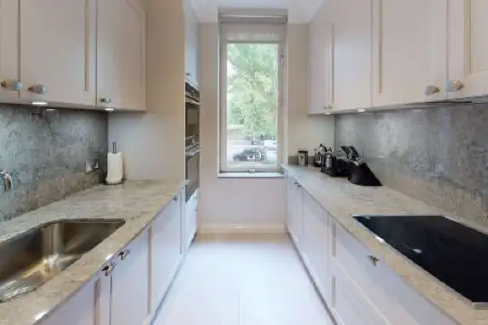 Cheval Thorney Court at Hyde Park - 125