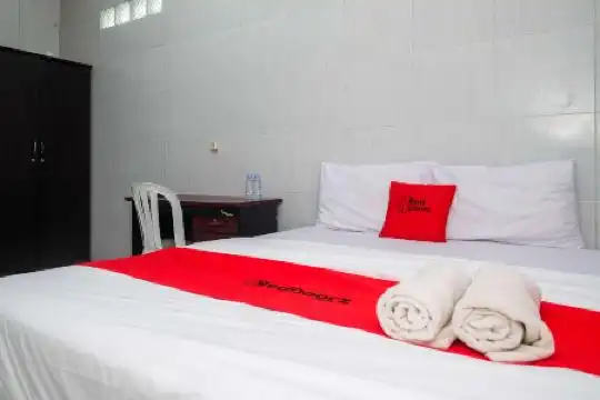 OYO 1700 Danurejan Guesthouse - 11