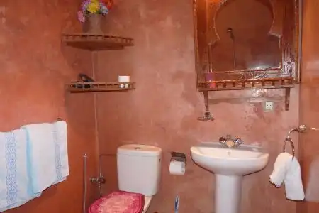 Riad Marlinea - 29