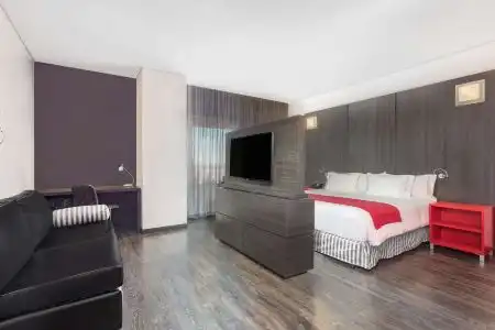 Ramada Encore by Wyndham Queretaro - 69