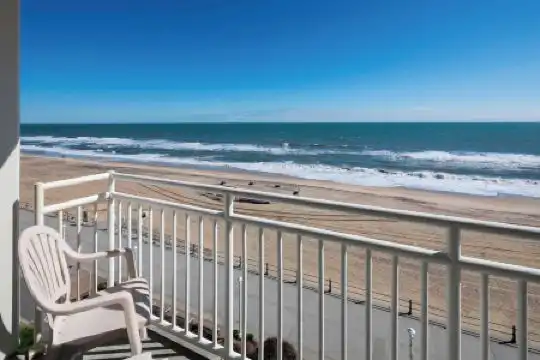 Courtyard Virginia Beach Oceanfront/South - 36
