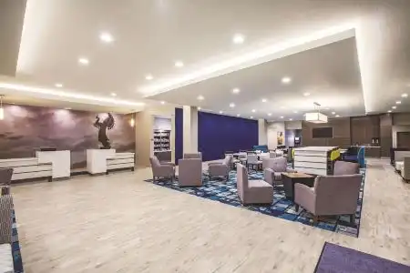 La Quinta by Wyndham Northeast - 2