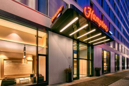 Hampton by Hilton Berlin City Centre Alexanderplatz - 1