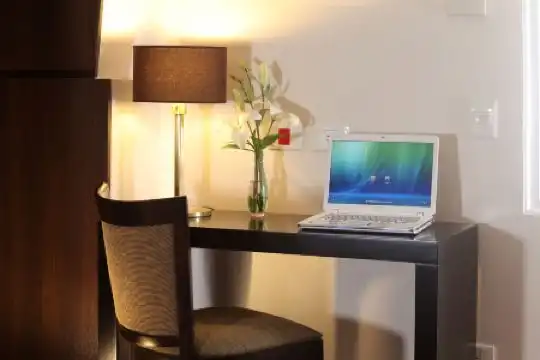 Europlaza & Suites - 16