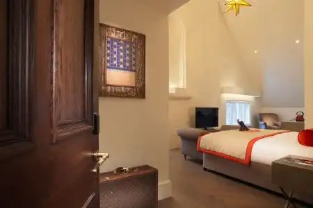The Lalit London - 84
