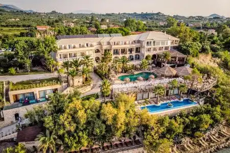 Gloria Maris Suites and Villa - 6