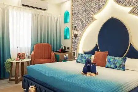 Sarang Palace - Boutique Stays & Candlelight Dining - 39