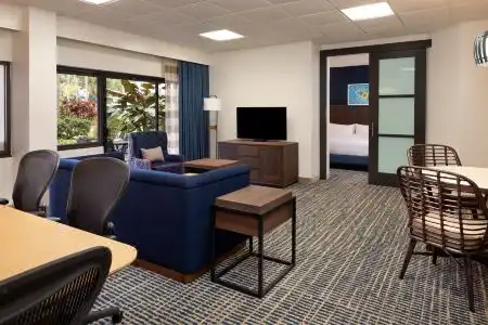 DoubleTree Suites by Hilton Orlando at Disney Springs - 29