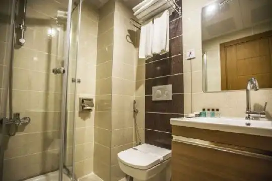 Lort Otel - 14