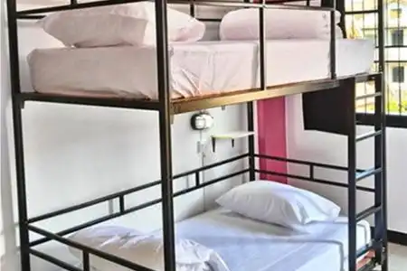 Slumber Party Hostel Phuket - 16