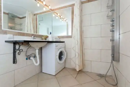 Vila Tamburic - 120