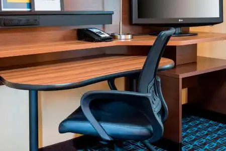 Fairfield Inn & Suites - 15