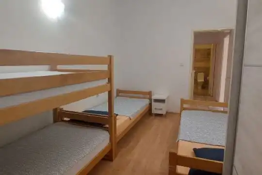 Vila Tamburic - 98