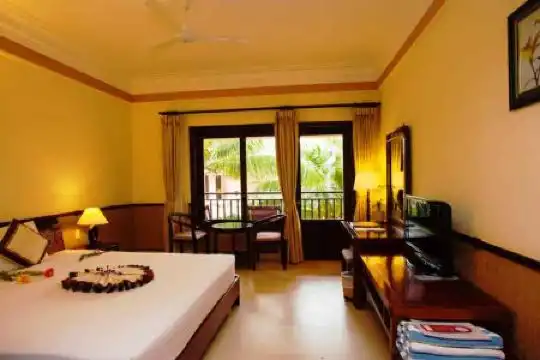 Golden Coast Resort & Spa - 26