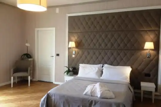 Grand & des Anglais Spa - 81