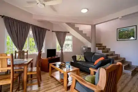Au Cap Self Catering - 17