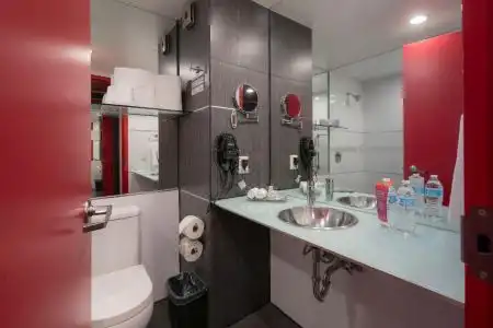 Ramada Encore by Wyndham Queretaro - 54