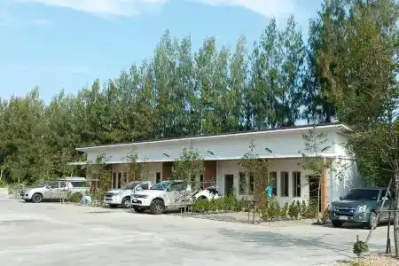 Three Bays - 7