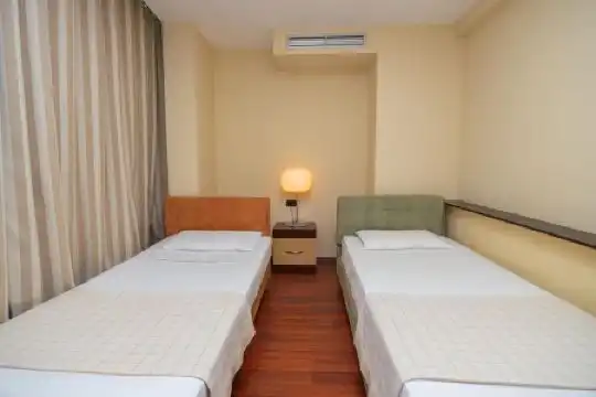 Kavalona - 28