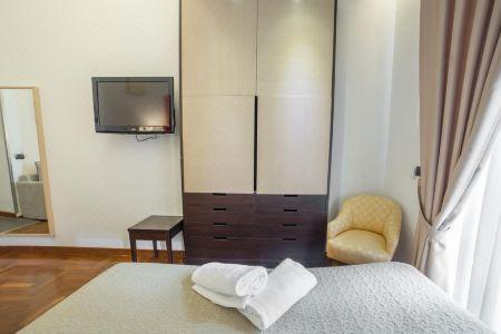 b&b Chiaia 32 - 80