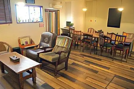 J-Hoppers Hiroshima Guesthouse - 5