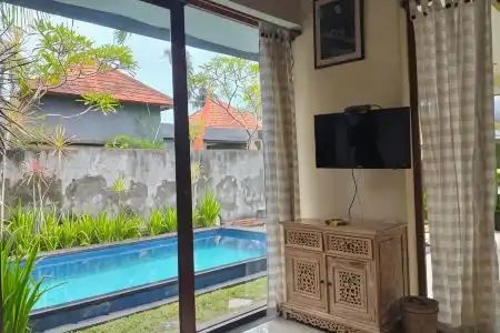 Asri Sari - 31