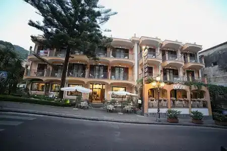 Santa Lucia - 1