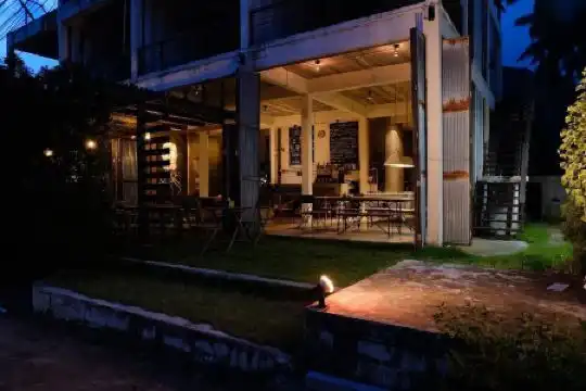 Samatha Bed & Breakfast - 7