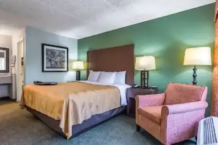 Quality Inn - 0