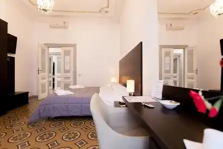 El Dorado Colosseum - 1