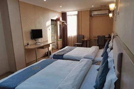 Dongguan Moon Island Boutique - 10