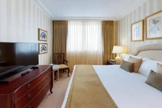 Cheval Thorney Court at Hyde Park - 95