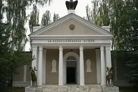 Красный цветок - 1