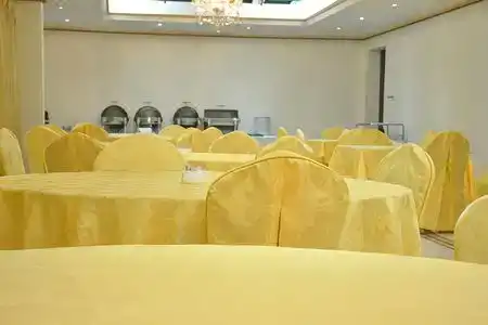 Sahara Apartments - 6